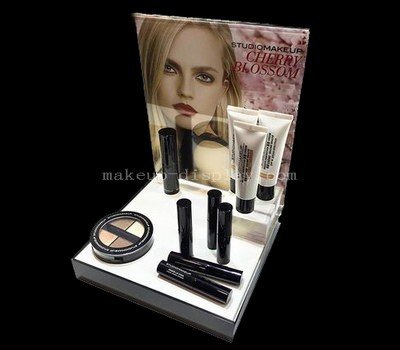 China Acrylic Cosmetic Display Stand